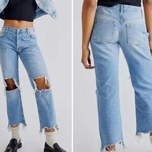 WE THE FREE Maggie Mid Rise Straight Leg Distressed Jeans  Size 24 Button Fly
